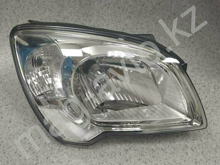 17810, Фара передняя (правая) Kia Sportage (2007-2009) 92102-1F501