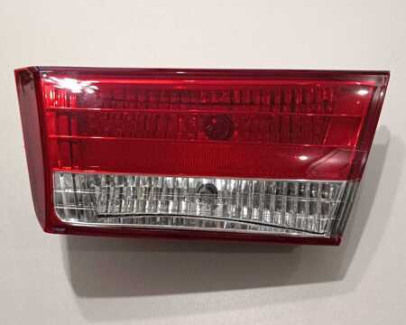 26064, Фонарь крышки багажника (правый) Hyundai Sonata 6-NF (2004-2009) 92404-3K000